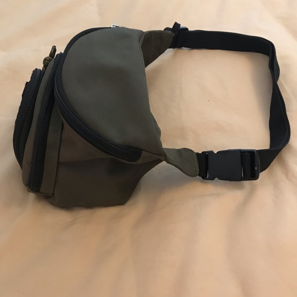 Eastport adjustable waist (fanny) pack - Picture 5 of 6